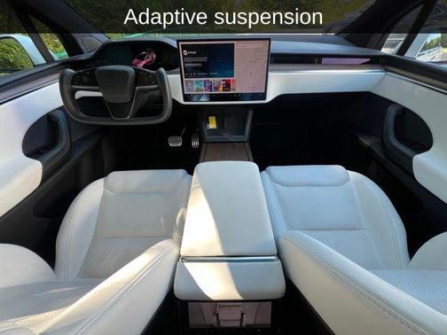 Pearl White Multi-Coat 2022 Tesla Model X Base