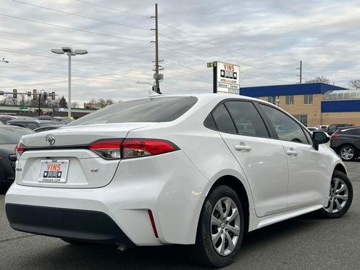 2025 Toyota Corolla LE
