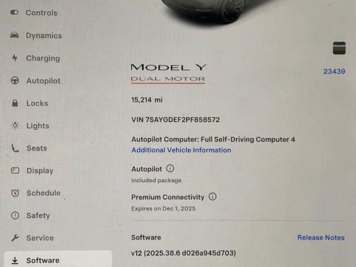 2023 Tesla Model Y Performance