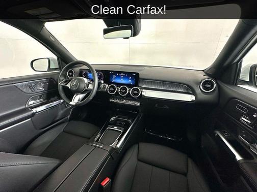 Polar White 2026 Mercedes-Benz GLB 250 4MATIC