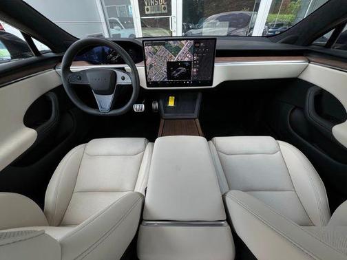 2024 Tesla Model S Base