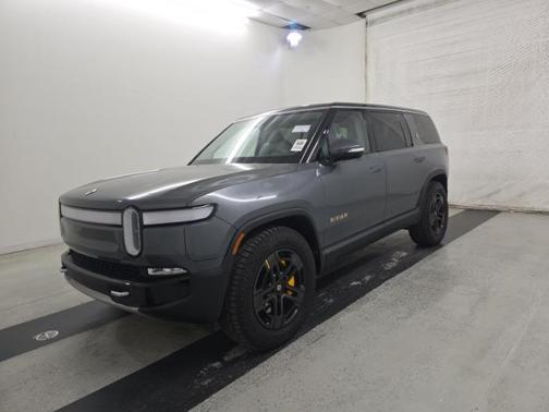 2024 Rivian R1S Adventure