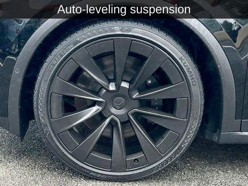 2022 Tesla Model X Base