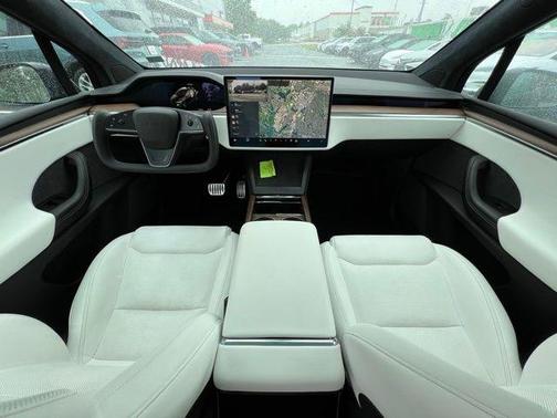 2022 Tesla Model X Base