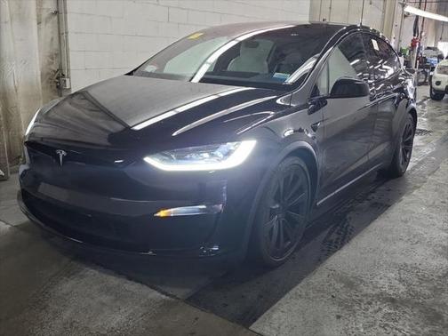 2022 Tesla Model X Base