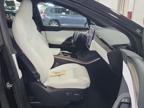2022 Tesla Model X Base