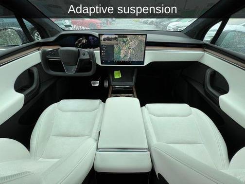 2022 Tesla Model X Base