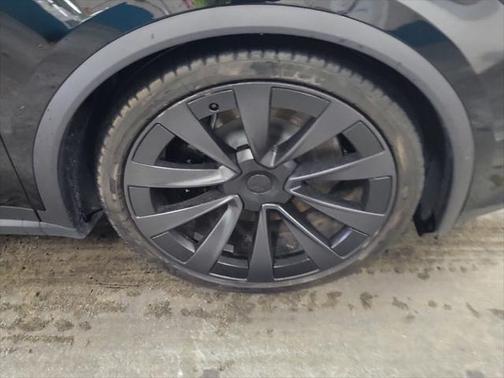 2022 Tesla Model X Base