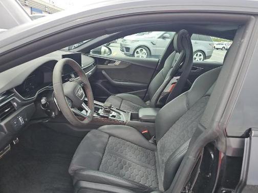 Sebring Black Crystal Effect 2023 Audi RS 5 2.9T