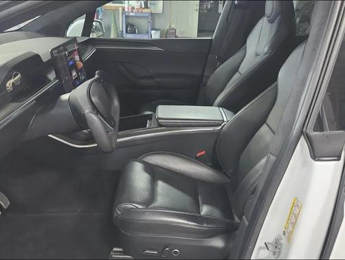 2022 Tesla Model X Plaid