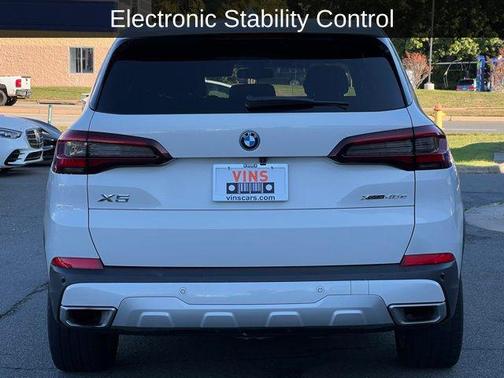 Alpine White 2023 BMW X5 xDrive45e