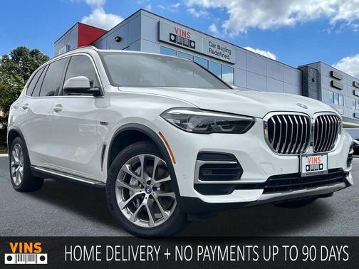Alpine White 2023 BMW X5 xDrive45e