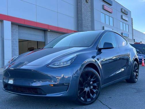 2023 Tesla Model Y Long Range