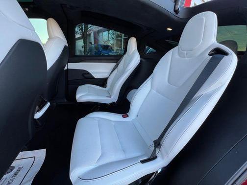 2023 Tesla Model X Plaid