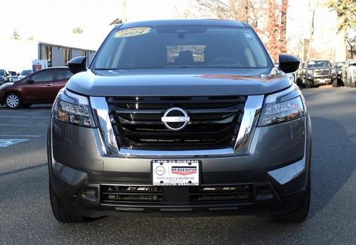 2024 Nissan Pathfinder S