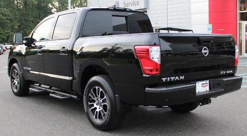 2024 Nissan Titan SV