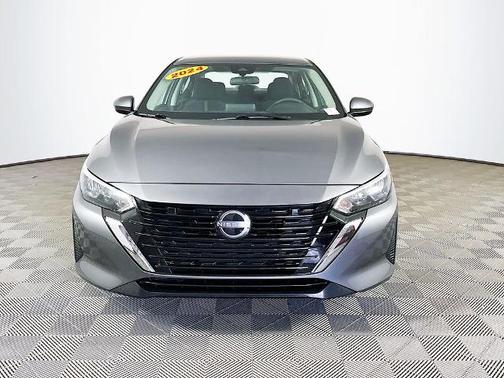 Gun Metallic 2024 Nissan Sentra SV