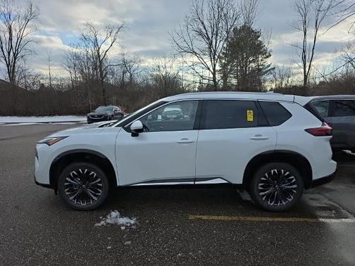 2025 Nissan Rogue Platinum