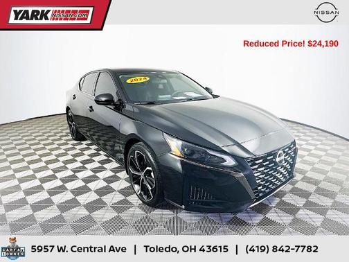 Black 2024 Nissan Altima 2.5 SR