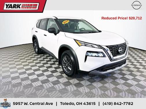 Glacier White 2023 Nissan Rogue S