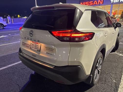 2021 Nissan Rogue SV