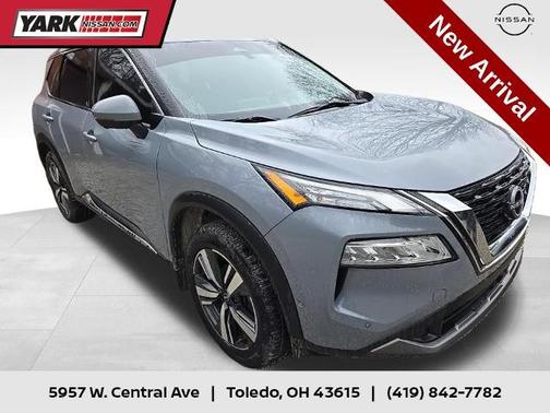 2023 Nissan Rogue SL