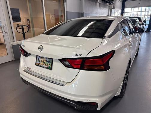 2022 Nissan Altima 2.5 SR