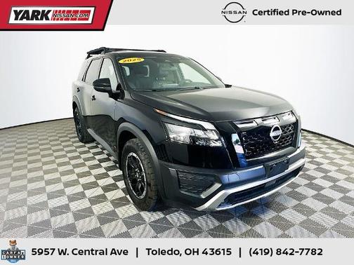 Black 2025 Nissan Pathfinder Rock Creek