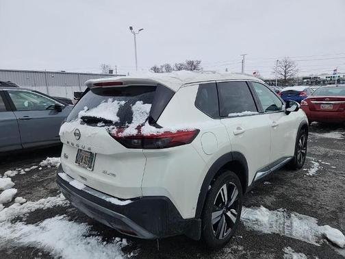 2023 Nissan Rogue SL