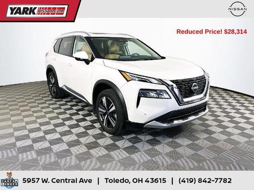 White 2023 Nissan Rogue Platinum