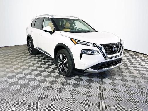 White 2023 Nissan Rogue Platinum