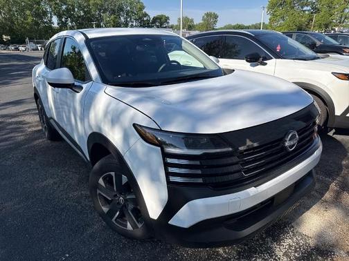 Fresh Powder 2025 Nissan Kicks SV