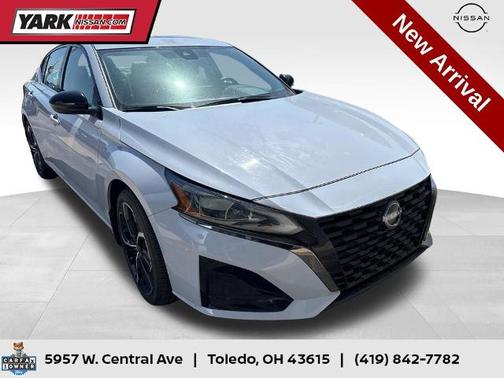 Gray Sky Pearl 2023 Nissan Altima 2.5 SR