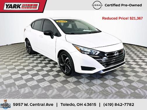 Aspen White 2025 Nissan Versa 1.6 SR