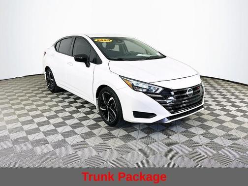 Aspen White 2025 Nissan Versa 1.6 SR
