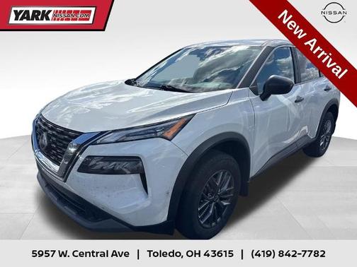 Glacier White 2023 Nissan Rogue S