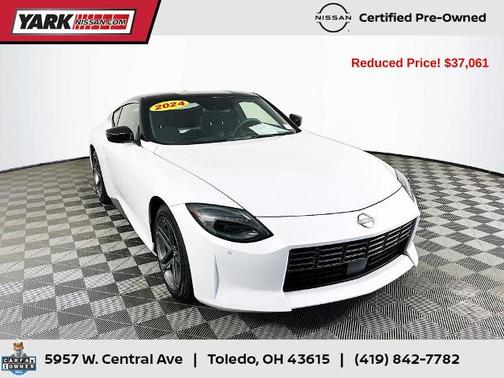 Pearl 2024 Nissan Z Sport