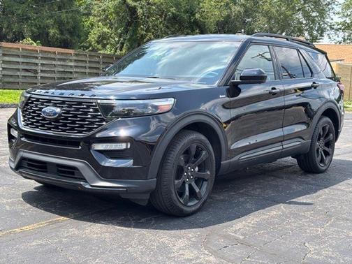 2023 Ford Explorer ST-Line