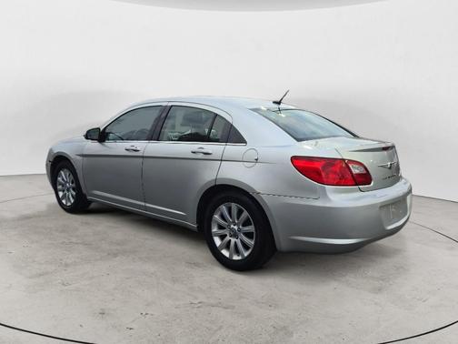 2010 Chrysler Sebring Base