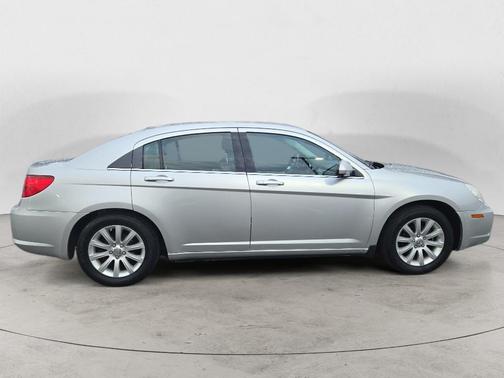 2010 Chrysler Sebring Base