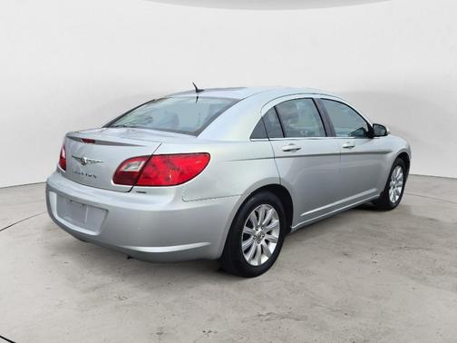 2010 Chrysler Sebring Base