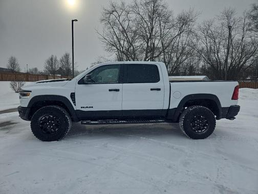 2026 RAM 1500 RHO Crew Cab 4x4 5'7' Box