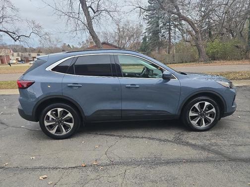 2023 Ford Escape Platinum