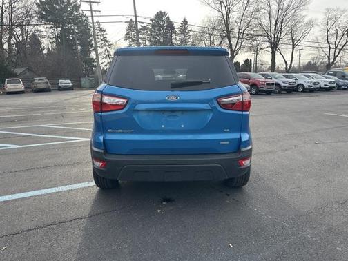 Photo 4 of 17 of 2018 Ford EcoSport SE