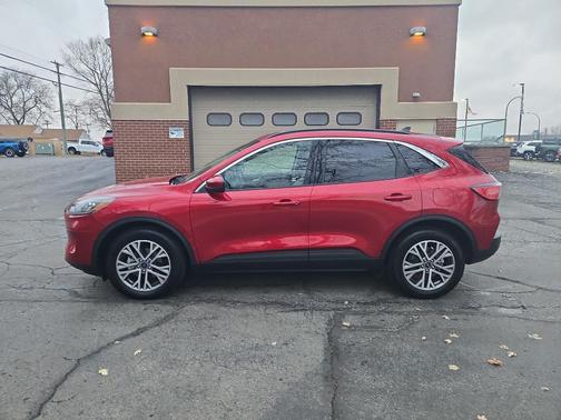 2022 Ford Escape SEL