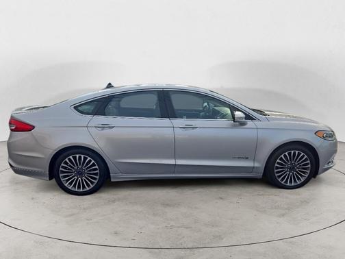 2017 Ford Fusion Hybrid Titanium