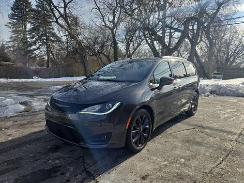 2020 Chrysler Pacifica Red S Edition