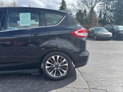 2017 Ford C-Max Energi Titanium