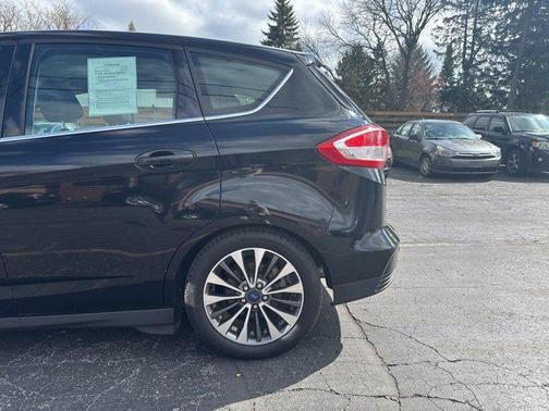 2017 Ford C-Max Energi Titanium