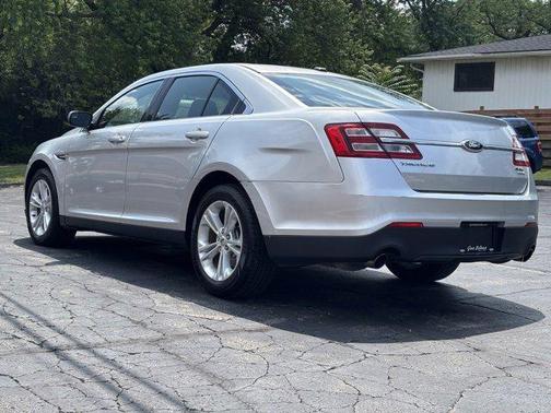 2013 Ford Taurus SEL